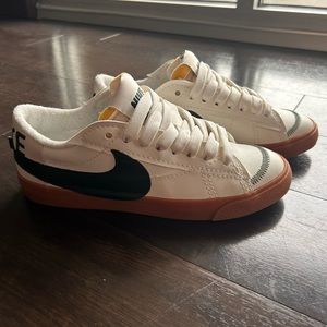 Nike Blazer Low '77 Jumbo Gum Brown Sail Pro Green DR9865-101 Men's Size 10.5